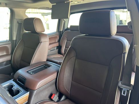 Used 2017 Chevrolet Silverado 1500 High Country image 14