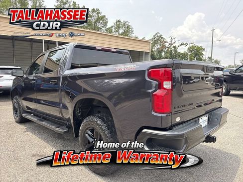 Used 2022 Chevrolet Silverado 1500 LT Trail Boss w/ LPO, Dark Essentials Package AWD/4WD image 5