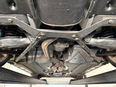 Used 2005 Chrysler Crossfire Limited RWD image 11