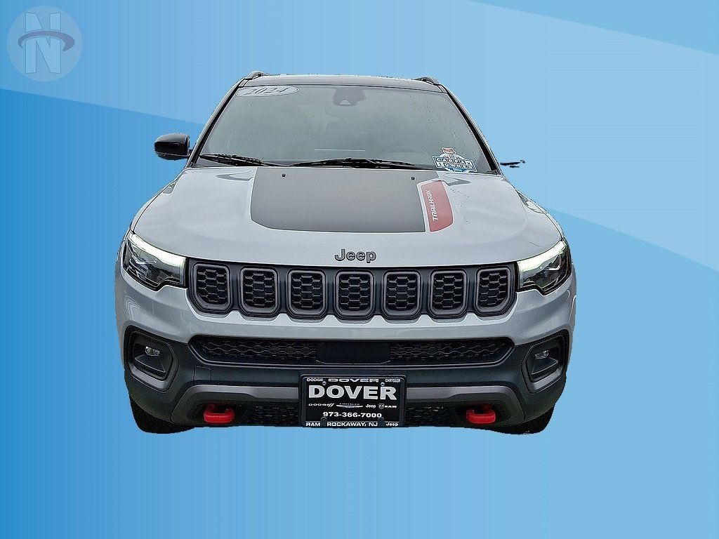 Certified 2024 Jeep Compass Trailhawk w/ Trailhawk Elite Group AWD/4WD image 29