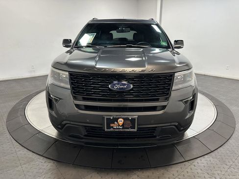Used 2018 Ford Explorer Sport image 4