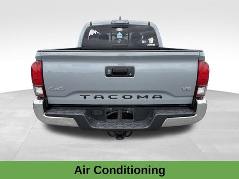 Used 2019 Toyota Tacoma SR5 AWD/4WD image 7