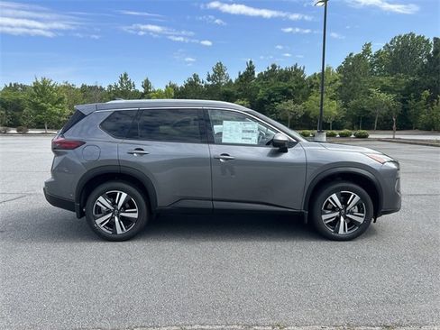 New 2025 Nissan Rogue SL w/ Tech Package image 9