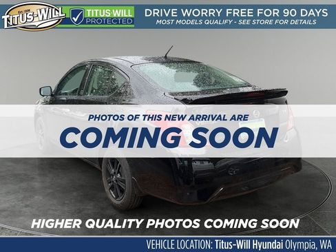 Used 2019 Nissan Versa SV FWD image 4