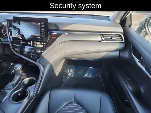 Used 2023 Toyota Camry SE image 23