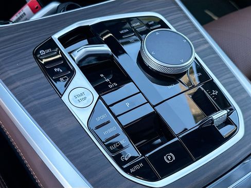 Used 2026 BMW X5 xDrive50e w/ M Sport Package image 14