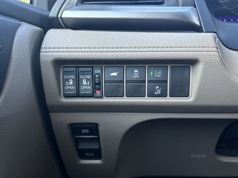 Used 2019 Honda Odyssey EX-L image 12
