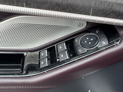 Used 2025 Ford Explorer Platinum w/ Ultimate Package image 20