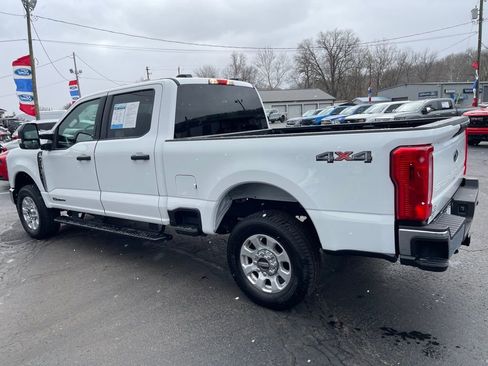 Used 2024 Ford F250 XLT image 4