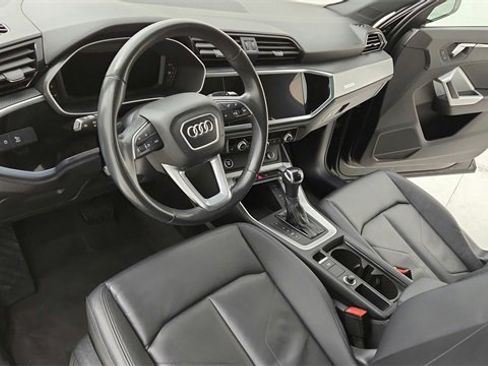 Used 2023 Audi Q3 2.0T Premium image 17