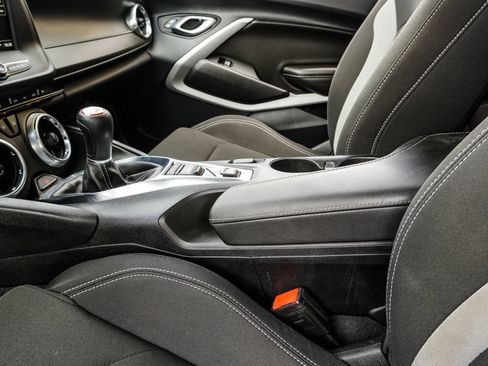 Used 2023 Chevrolet Camaro LT RWD image 20
