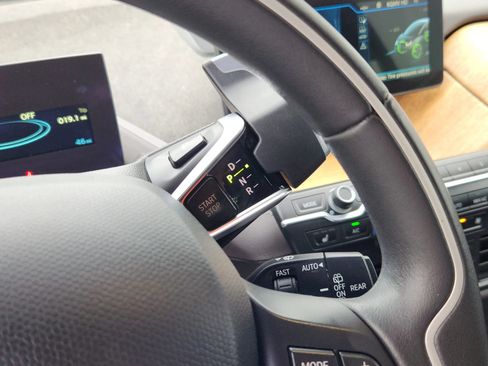 Used 2014 BMW i3 w/ Range Extender RWD image 15