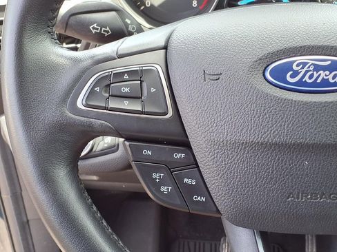 Used 2019 Ford Escape SEL AWD/4WD image 32