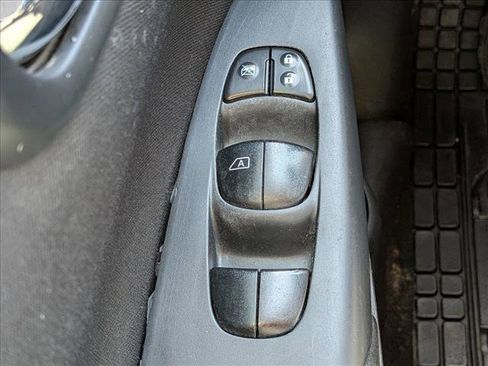 Used 2017 Nissan Sentra S image 15