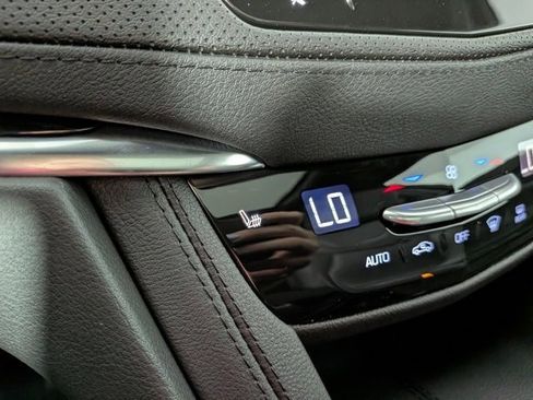 New 2026 Cadillac XT5 Premium Luxury w/ LPO, Floor Liner Package image 9