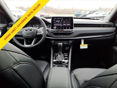 New 2026 Jeep Compass Latitude AWD/4WD image 6