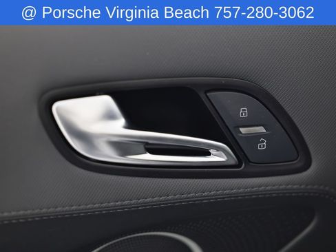 Used 2011 Audi R8 V10 AWD/4WD image 21