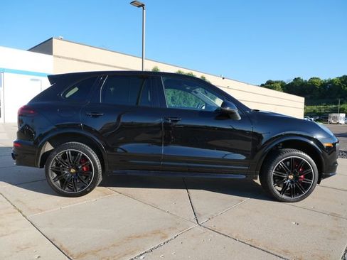 Used 2017 Porsche Cayenne GTS AWD/4WD image 8