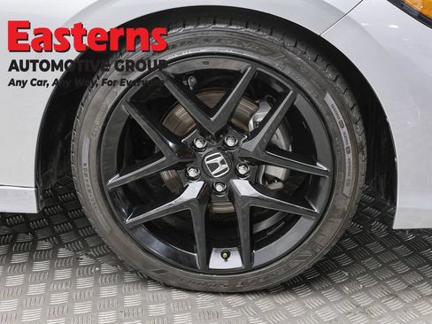 Used 2025 Honda Civic Sport image 30