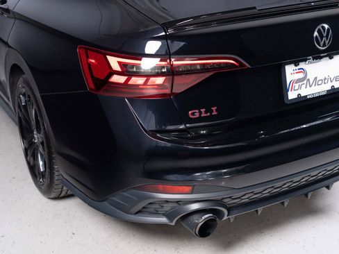 Used 2022 Volkswagen Jetta GLI Autobahn FWD image 14