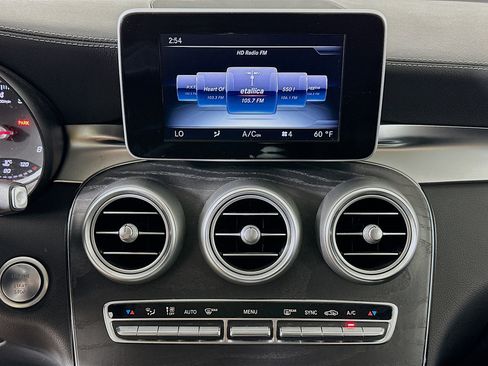 Used 2016 Mercedes-Benz GLC 300 4MATIC image 21