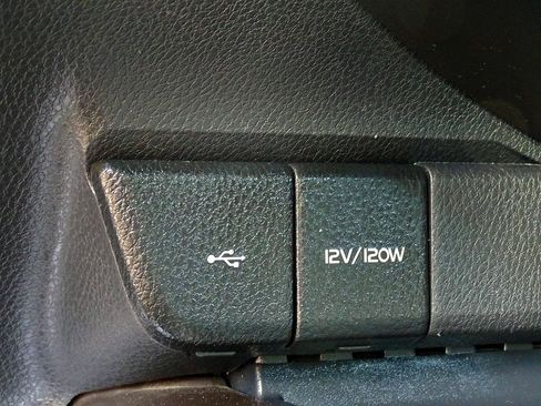 Used 2021 Toyota Camry LE FWD image 27