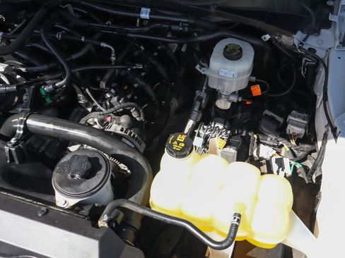 Used 2024 Ford F250 XL w/ XL Chrome Package image 13