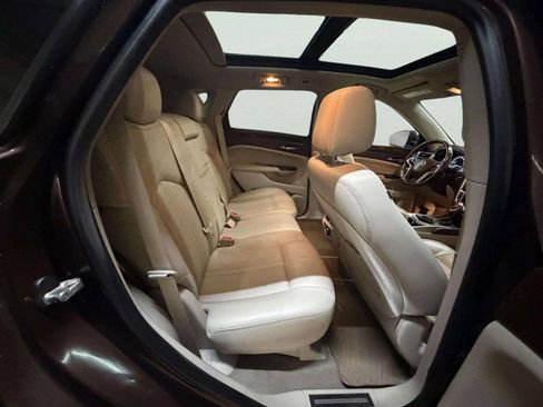 Used 2015 Cadillac SRX Luxury w/ Driver Awareness Package image 26