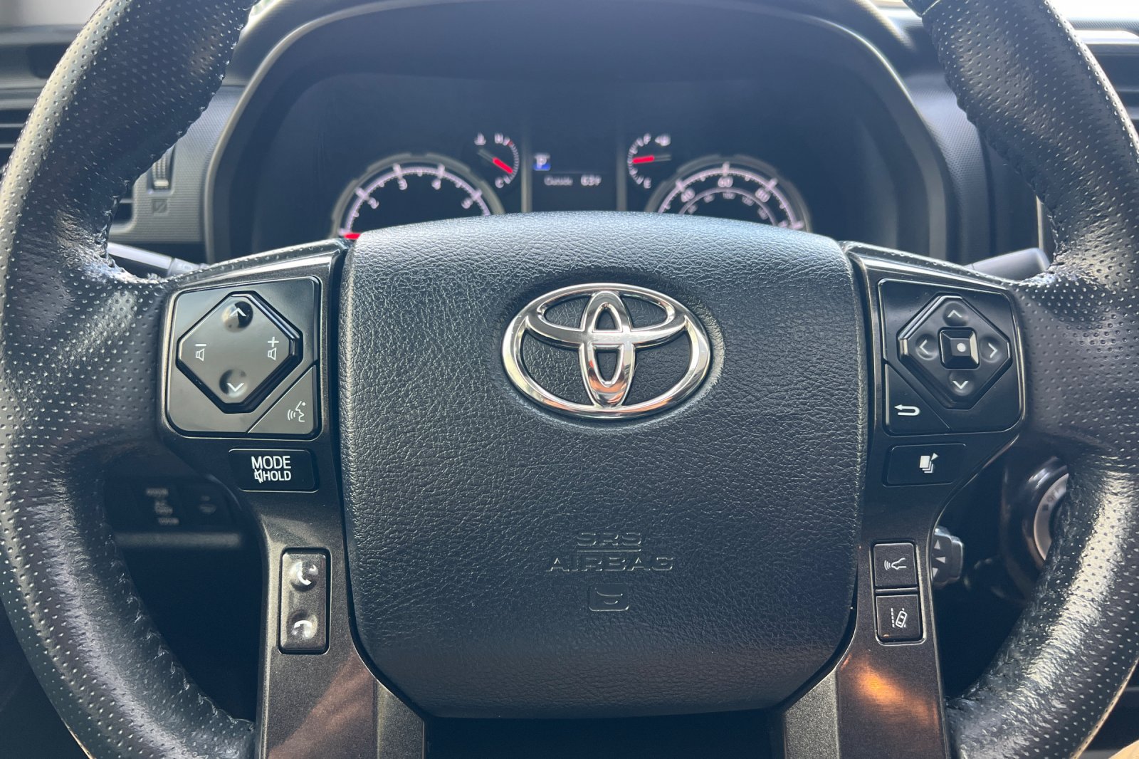 Used 2024 Toyota 4Runner TRD Off-Road Premium AWD/4WD image 24