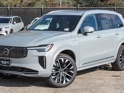 New 2026 Volvo XC90 T8 Plus w/ Protection Package Premier AWD/4WD image 1