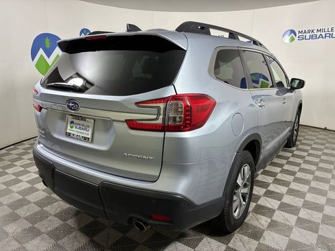 Used 2024 Subaru Ascent Premium w/ Convenience Package image 7