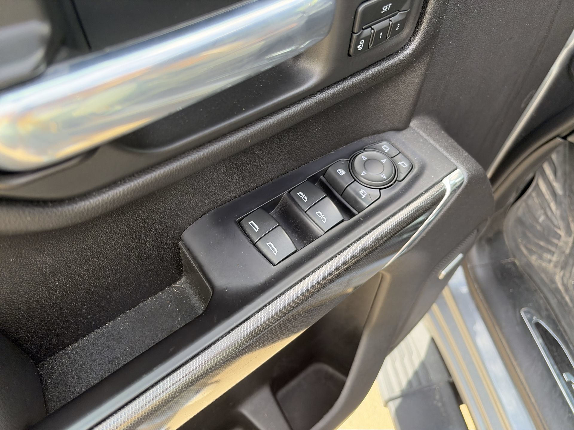 Used 2020 GMC Sierra 1500 AT4 w/ Off-Road Performance Package AWD/4WD image 25
