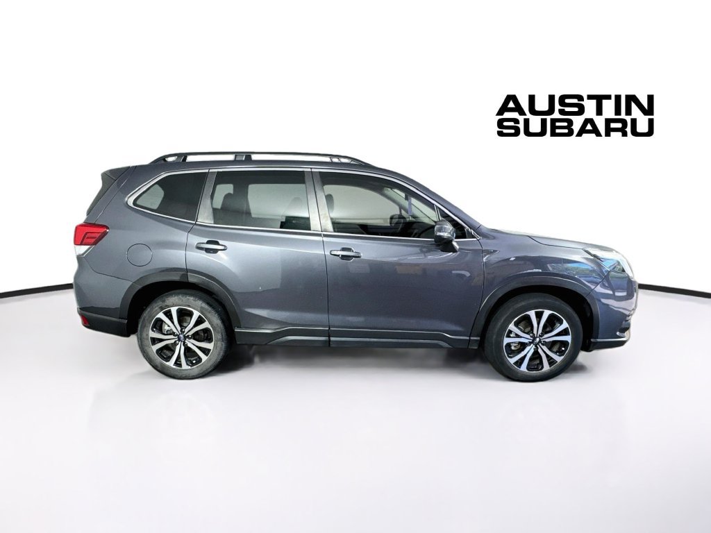 Used 2023 Subaru Forester Limited AWD/4WD image 8