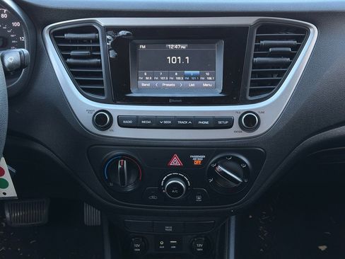 Used 2020 Hyundai Accent SE image 28