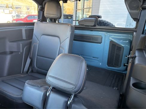 Used 2022 Ford Bronco Badlands w/ Sasquatch Package image 22