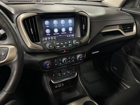 Used 2018 GMC Terrain Denali w/ Advanced Safety Package AWD/4WD image 17