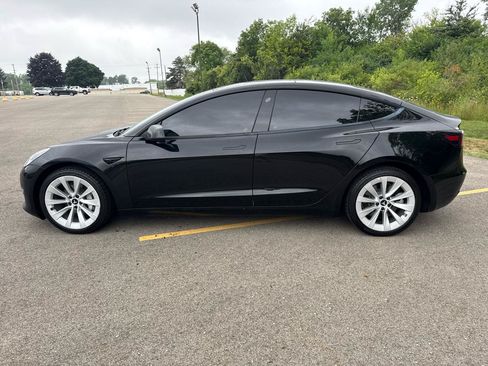 Used 2022 Tesla Model 3 Long Range AWD/4WD image 8