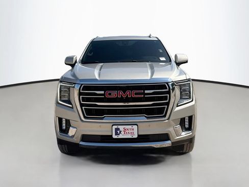 Used 2022 GMC Yukon SLT w/ SLT Premium Package RWD image 2