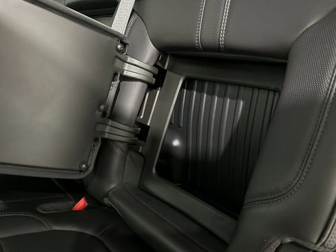 Used 2021 Chevrolet Silverado 3500 High Country image 21