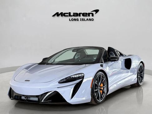 New 2026 McLaren Artura Spider image 1