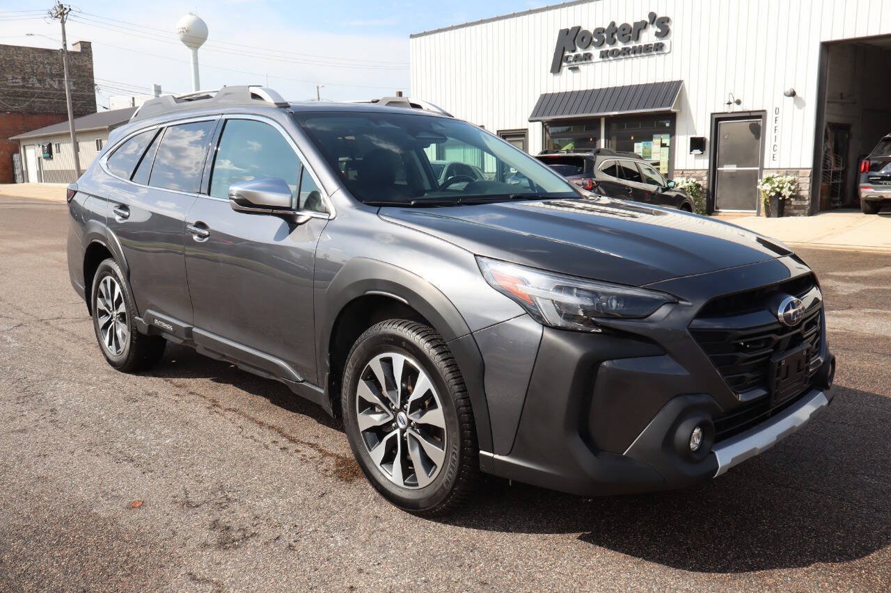 Used 2023 Subaru Outback Touring XT AWD/4WD image 2