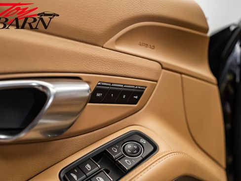 Used 2015 Porsche 911 Carrera S image 27