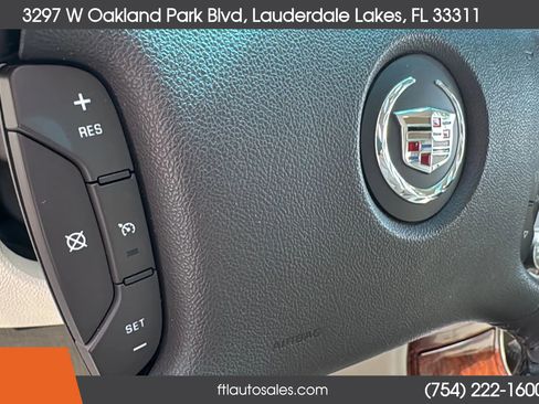 Used 2007 Cadillac DTS w/ Trunk Convenience Package image 64