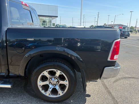 Used 2017 RAM 1500 Laramie RWD image 13