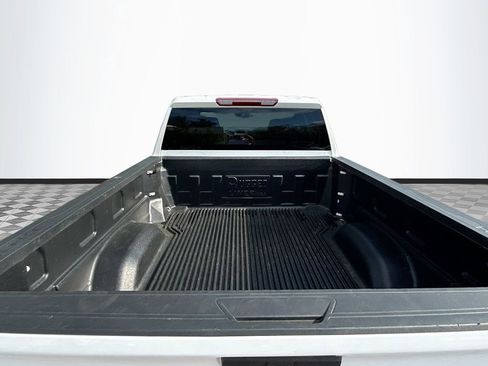 Used 2025 Chevrolet Silverado 2500 LT w/ Convenience Package image 27