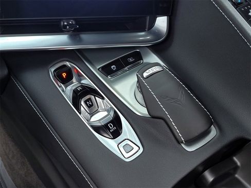 Used 2024 Chevrolet Corvette Stingray image 23