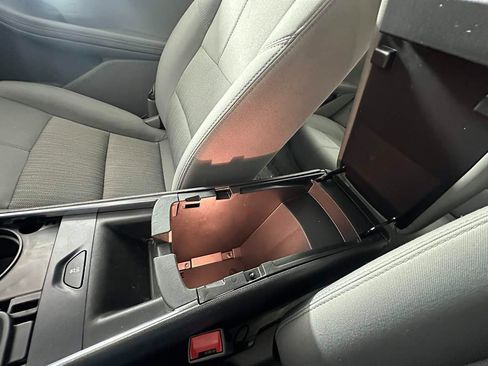 Used 2015 Chevrolet Impala LS w/ LS Convenience Package image 33