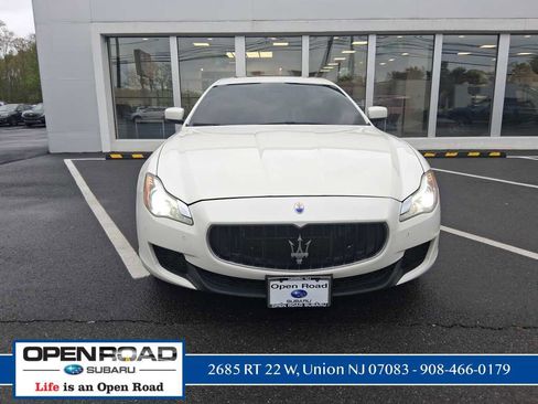 Used 2014 Maserati Quattroporte GTS RWD image 2