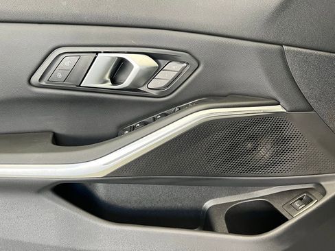 Used 2025 BMW 330i Sedan image 21