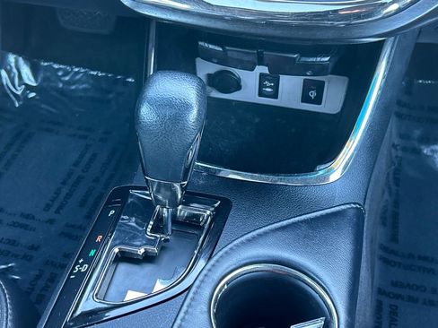 Used 2016 Toyota Avalon XLE Premium image 24